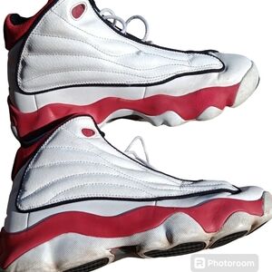 NIKE JORDAN Youth Pro Strong GS White/Black/Gym Red Size 6.5  Shoes